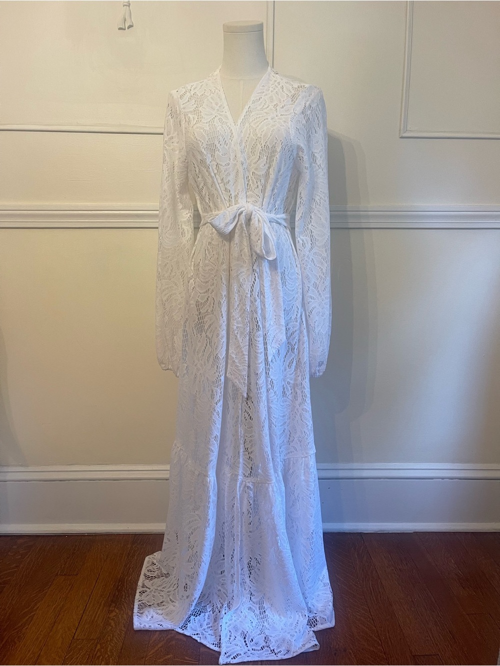 Lilly Pulitzer White Lace Maxi Robe with Tie